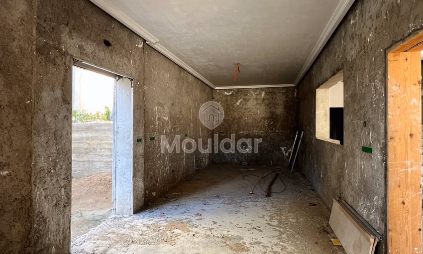 فيلا للشراء مع مسبح