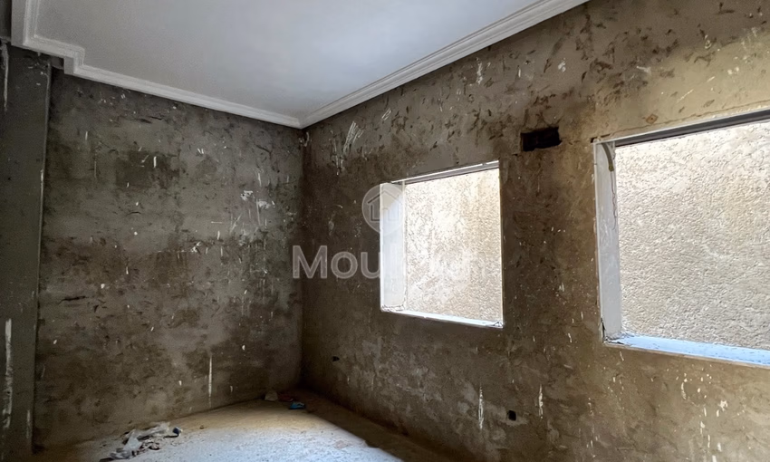 فيلا للشراء مع مسبح