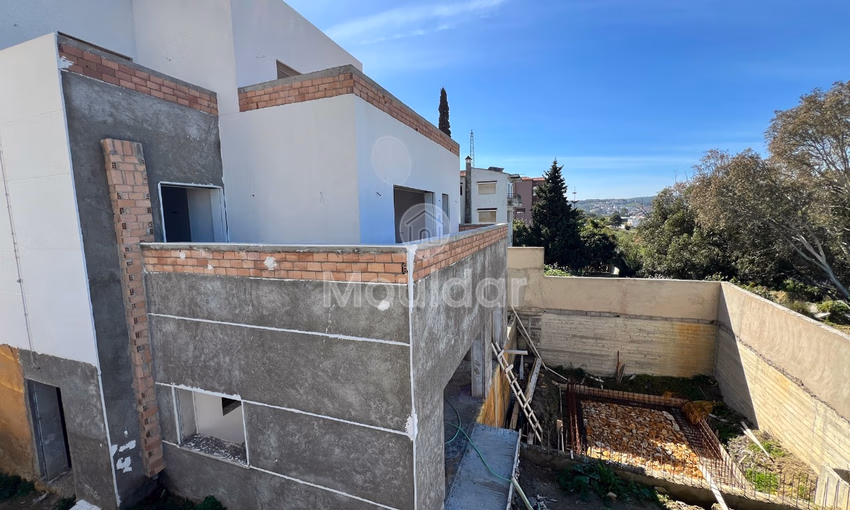 فيلا للشراء مع مسبح