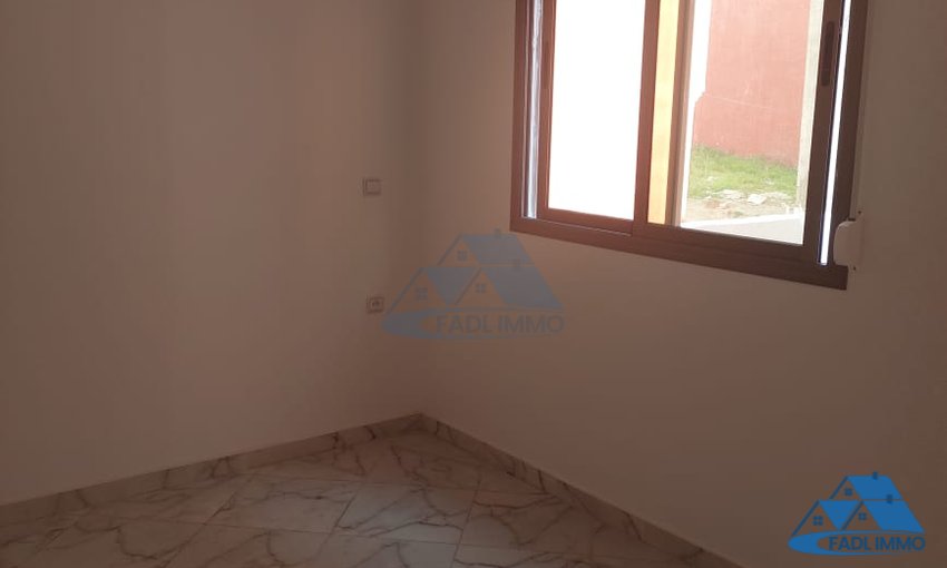 Appartement à vendre au premier étage - view 2