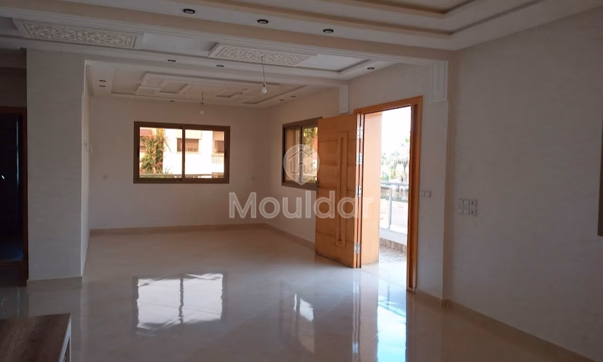 Villa for buy with garden