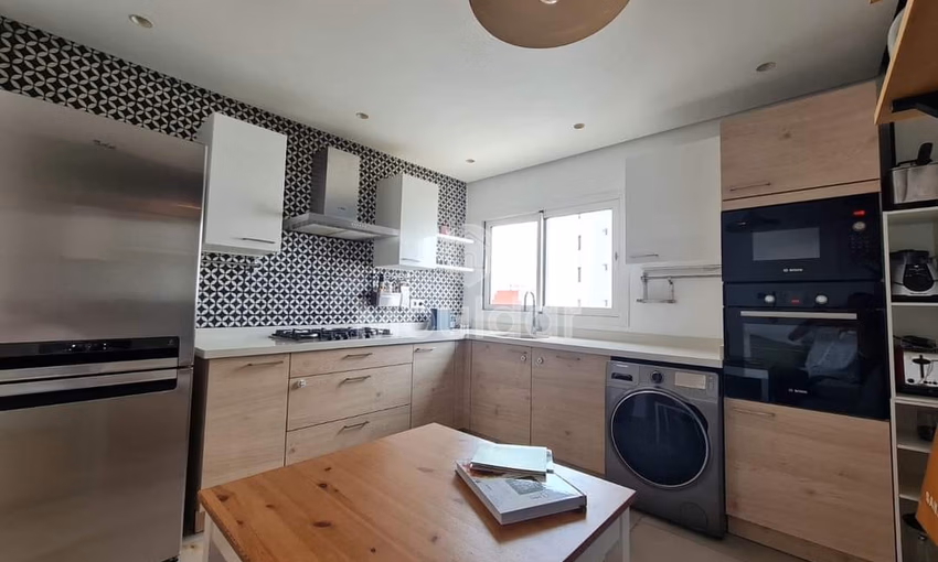 Appartement à louer - 2 chambres, 115 m²