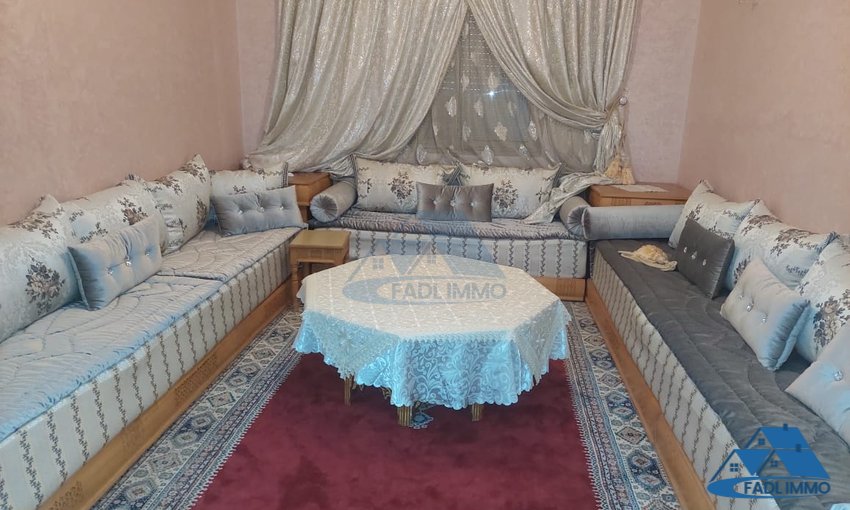 Appartement à louer avec balcon au premier étage