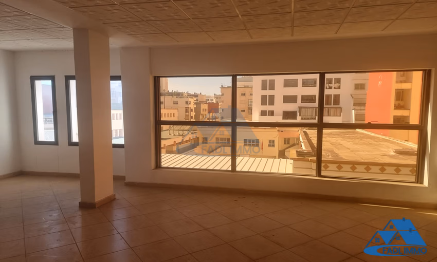 Bureau à vendre au premier étage