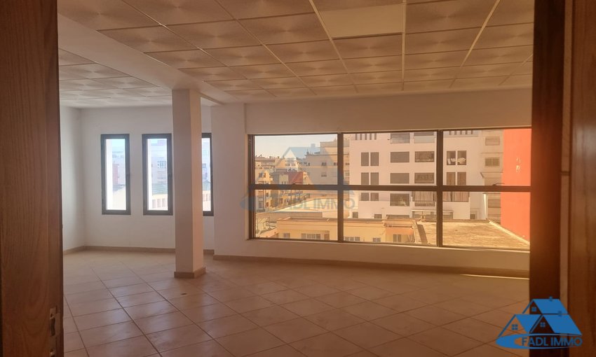 Bureau à vendre au premier étage - view 2