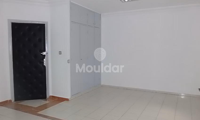 Office for rent on the second floor