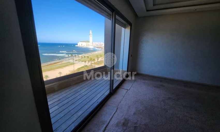 Apartamento de 3 habitaciones en alquiler, 140m²