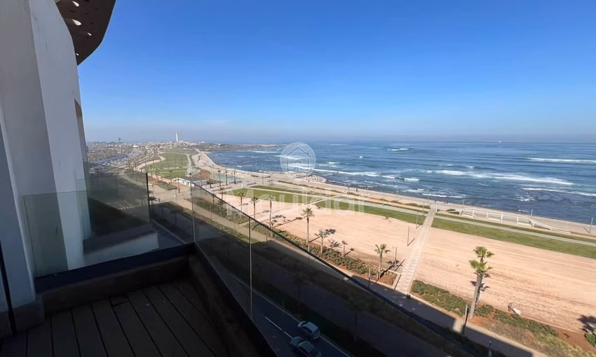 Apartamento de 3 habitaciones en alquiler, 140m²