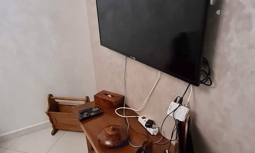 شقة للإيجار مع موقف سيارات في الطابق الأرضي