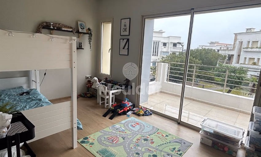 فيلا للإيجار مع مسبح