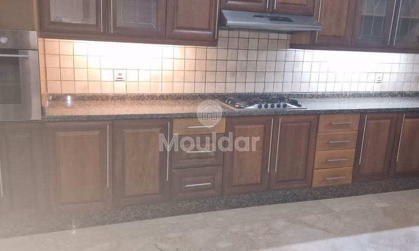 فيلا للإيجار - 4 غرف نوم، 450 م²