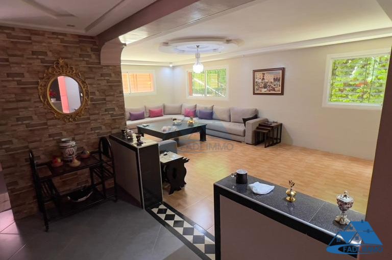 فيلا للبيع مع تراس