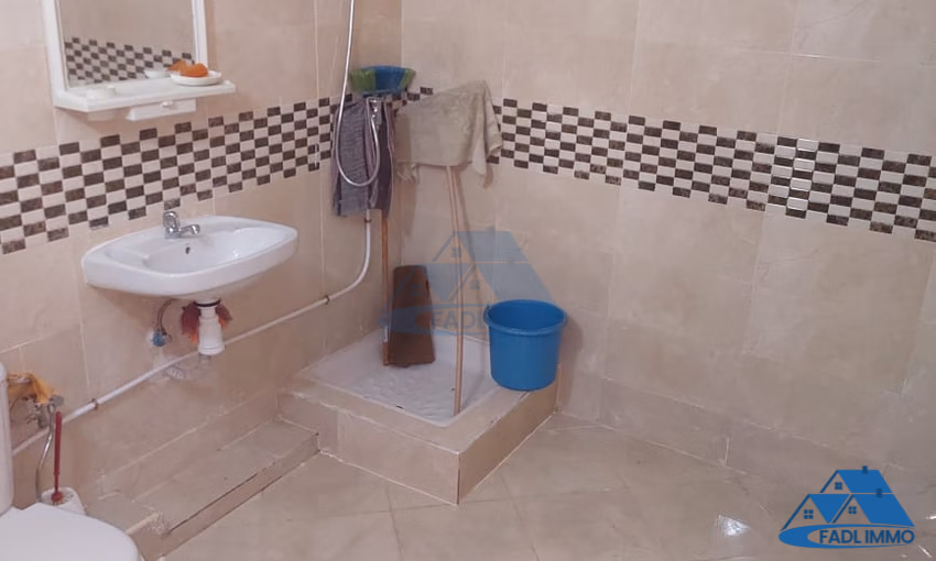 Bureau à vendre au premier étage Bureau à vendre au premier étage