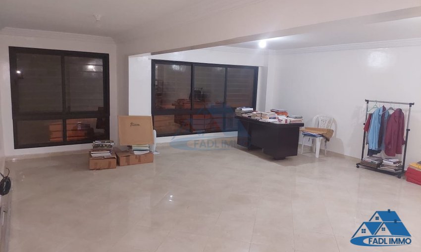 Bureau à vendre au premier étage