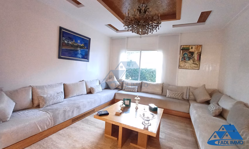 Villa à vendre avec terrasse et deux étages