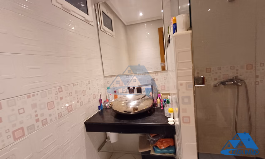 Villa à vendre avec terrasse et deux étages