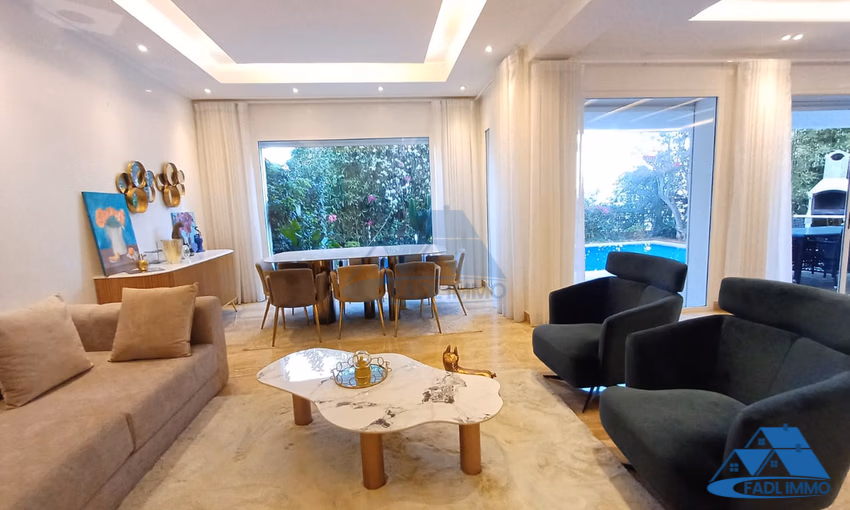 Villa à vendre avec terrasse et deux étages