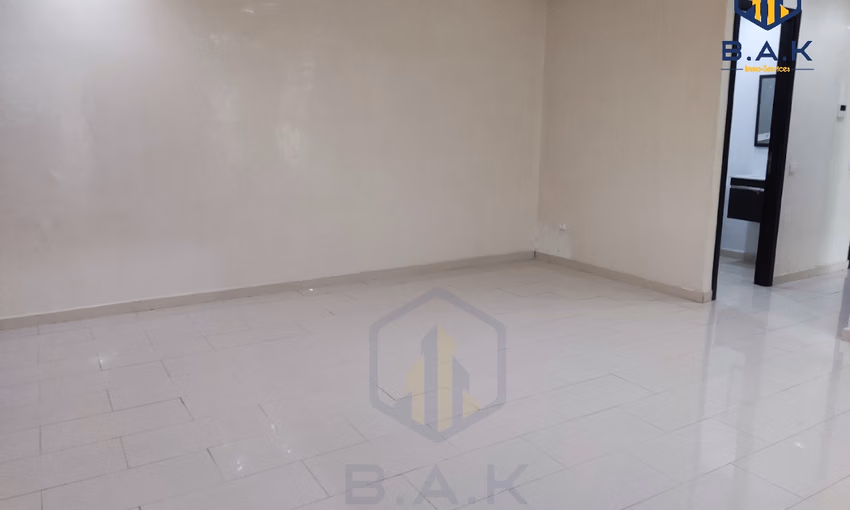 شقة للشراء مع تراس في الطابق الثاني شقة للشراء مع تراس في الطابق الثاني