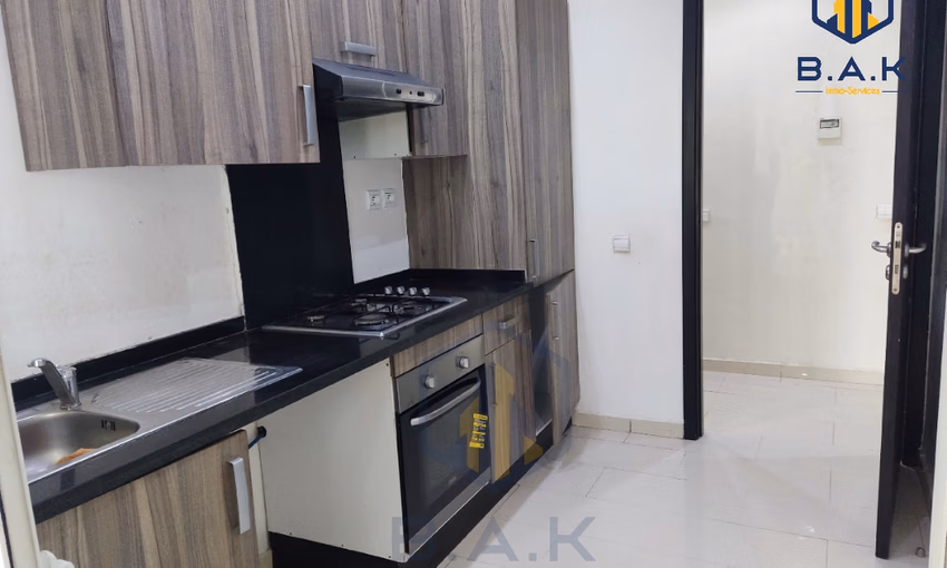 شقة للشراء مع تراس في الطابق الثاني شقة للشراء مع تراس في الطابق الثاني