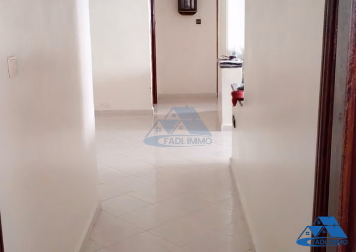 Appartement à vendre au deuxième étage Appartement à vendre au deuxième étage