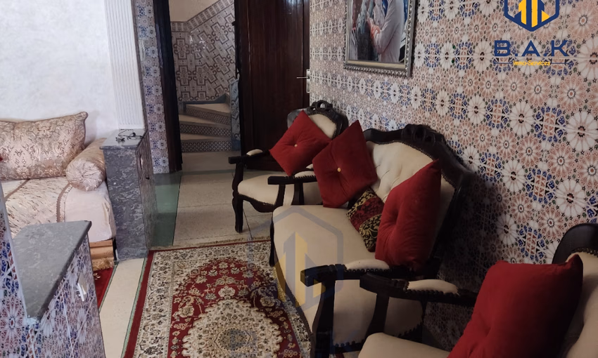 منزل للبيع مع تراس و طابقين منزل للبيع مع تراس و طابقين