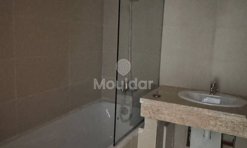 Appartement à achat avec balcon au premier étage Appartement à achat avec balcon au premier étage