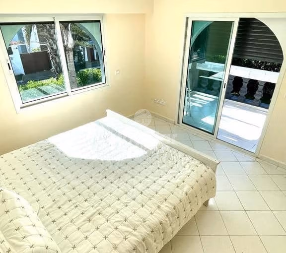 Villa à achat avec piscine