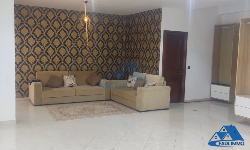 Bureau à louer avec terrasse au premier étage