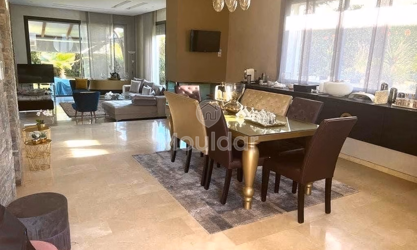 فيلا للشراء مع مسبح فيلا للشراء مع مسبح