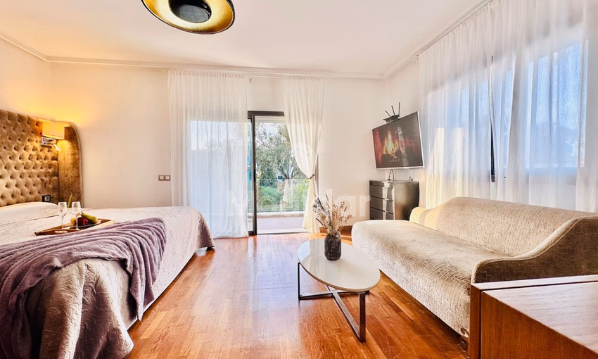 Villa en venta con piscina