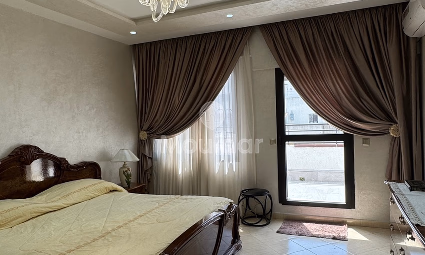 شقة للإيجار مع تراس في الطابق الأرضي شقة للإيجار مع تراس في الطابق الأرضي