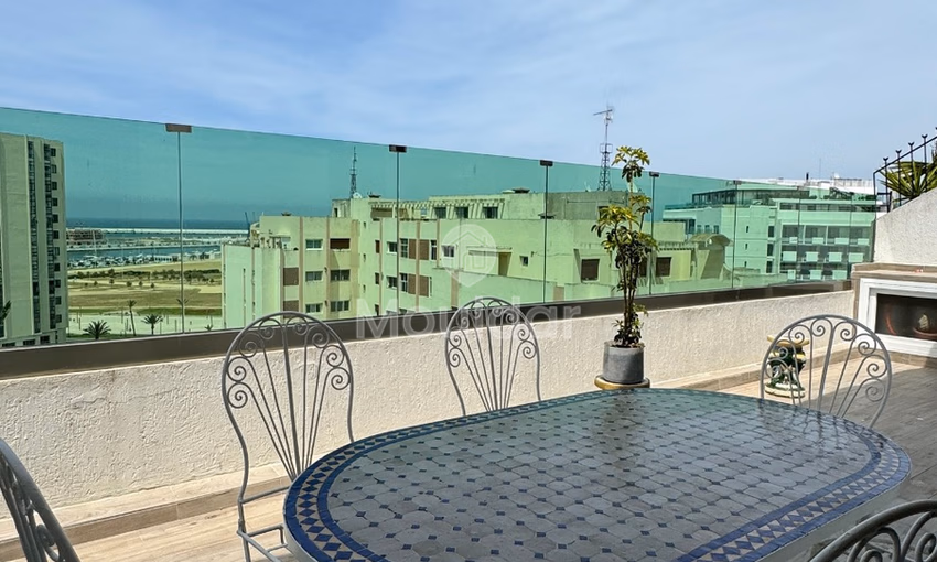 شقة للإيجار مع تراس في الطابق الأرضي شقة للإيجار مع تراس في الطابق الأرضي