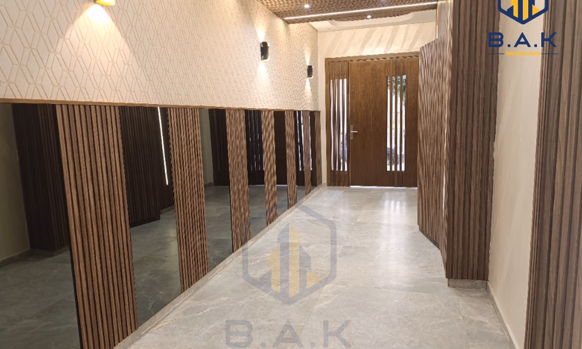 شقة للإيجار مع شرفة في الطابق الخامس شقة للإيجار مع شرفة في الطابق الخامس