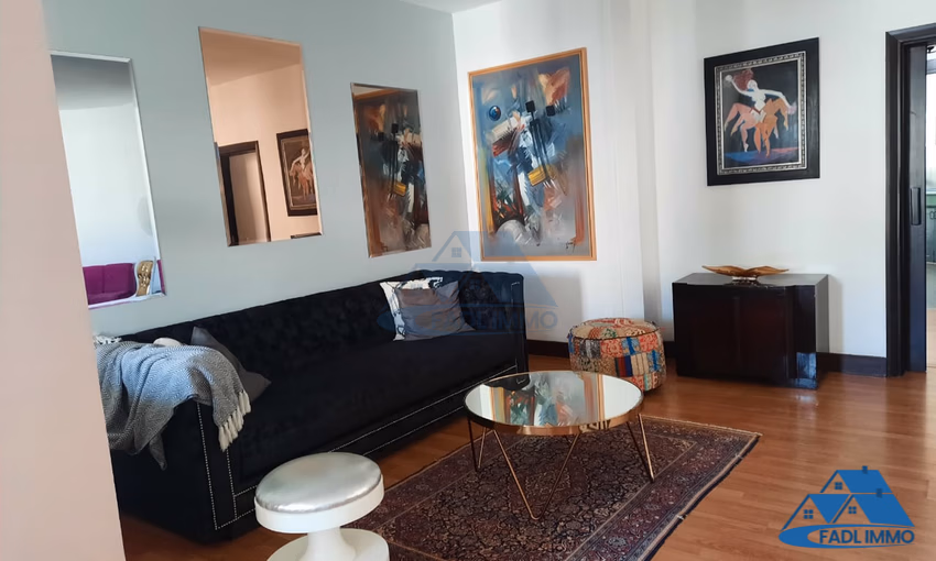 Appartement à louer au troisième étage