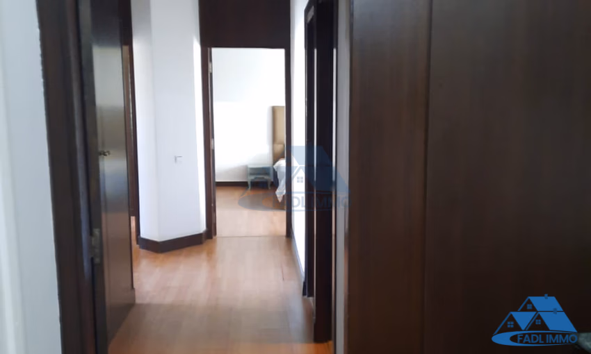 Appartement à louer au troisième étage