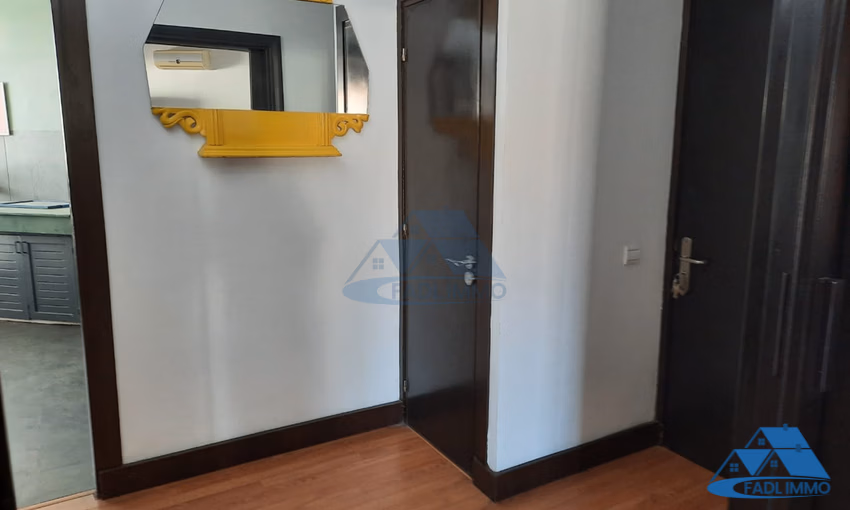 Appartement à louer au troisième étage