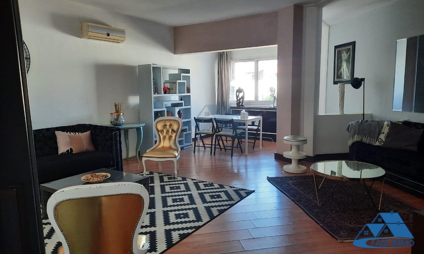 Appartement à louer au troisième étage