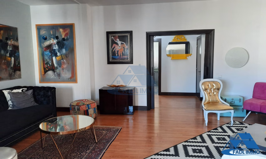 Appartement à louer au troisième étage