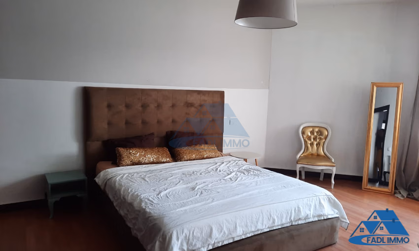 Appartement à louer au troisième étage