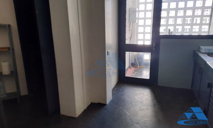 Appartement à louer au troisième étage