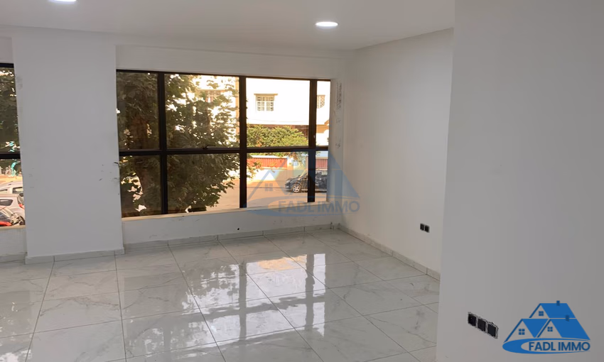 Bureau à vendre au premier étage