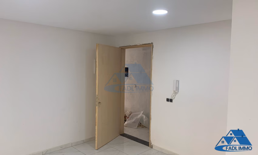 Bureau à vendre au premier étage