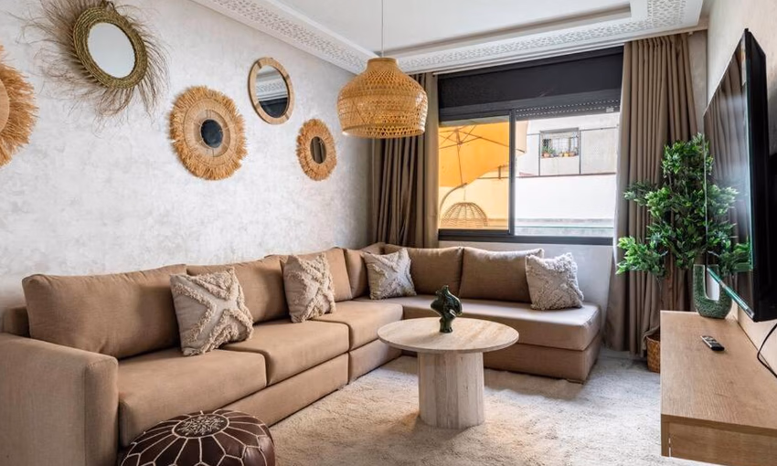 شقة للإيجار مع تراس في الطابق الأول