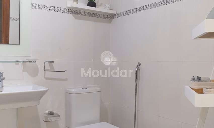 شقة للشراء في الطابق الثاني