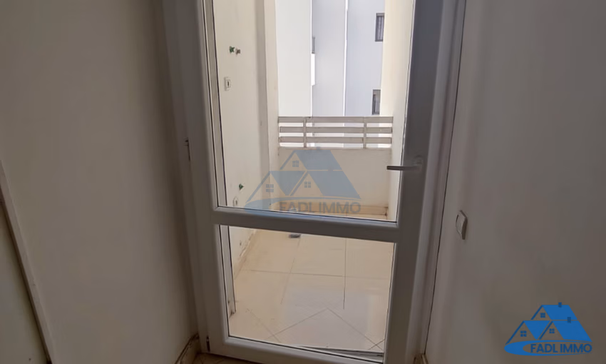 Appartement à louer avec balcon au septième étage Appartement à louer avec balcon au septième étage