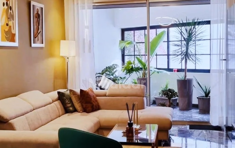 Estudio en venta con terraza en el primer piso