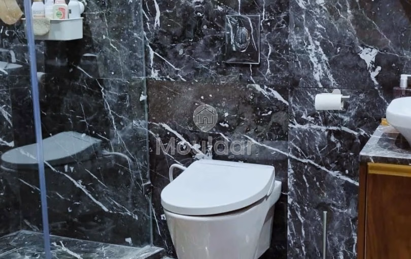 Estudio en venta con terraza en el primer piso Estudio en venta con terraza en el primer piso