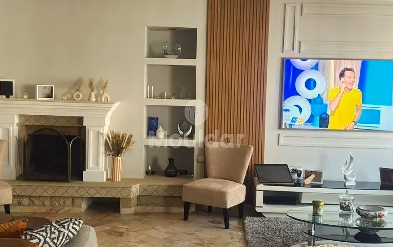 شقة للشراء مع شرفة في الطابق الأرضي شقة للشراء مع شرفة في الطابق الأرضي