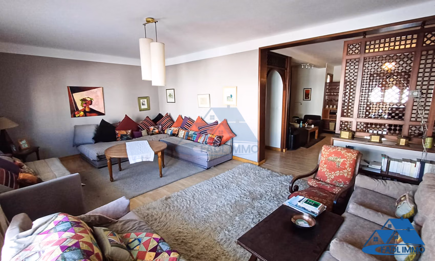 Apartment for sale with terrace Apartment for sale with terrace