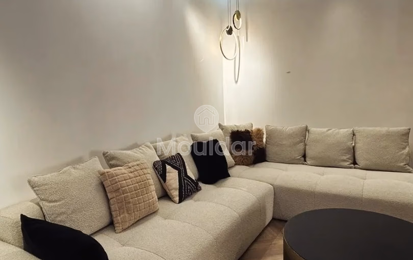 شقة للشراء في الطابق الرابع